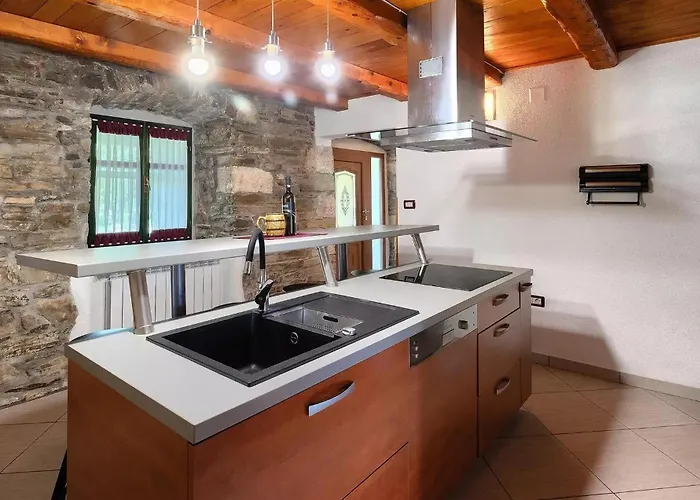 Semesterbostad Mikales