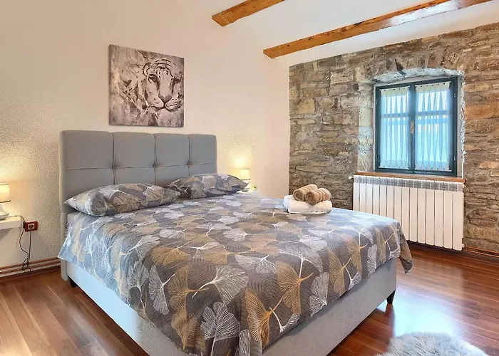 Mikales Semesterbostad *