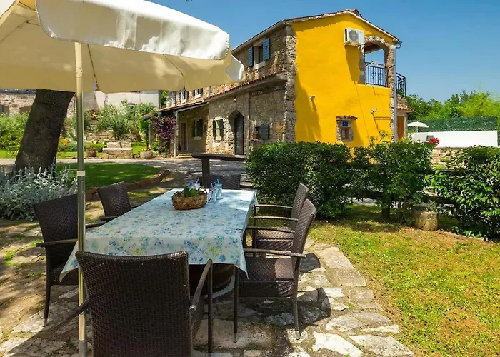 Mikales Vikendica Pulgarija Cepic